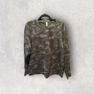 Lululemon Scuba Crew Incognito Camo Multi Grey Size 20
